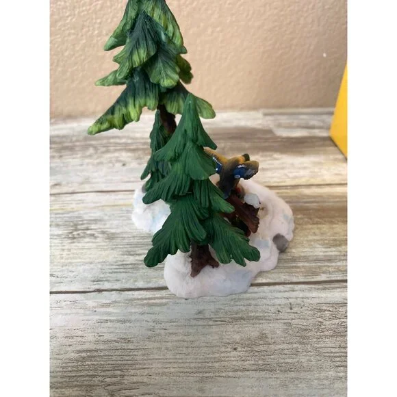 Santa’s Workbench Duck Pond Trees Resin Village Accessory 2002 w/ Box Pre-Owned - Picture 10 of 12